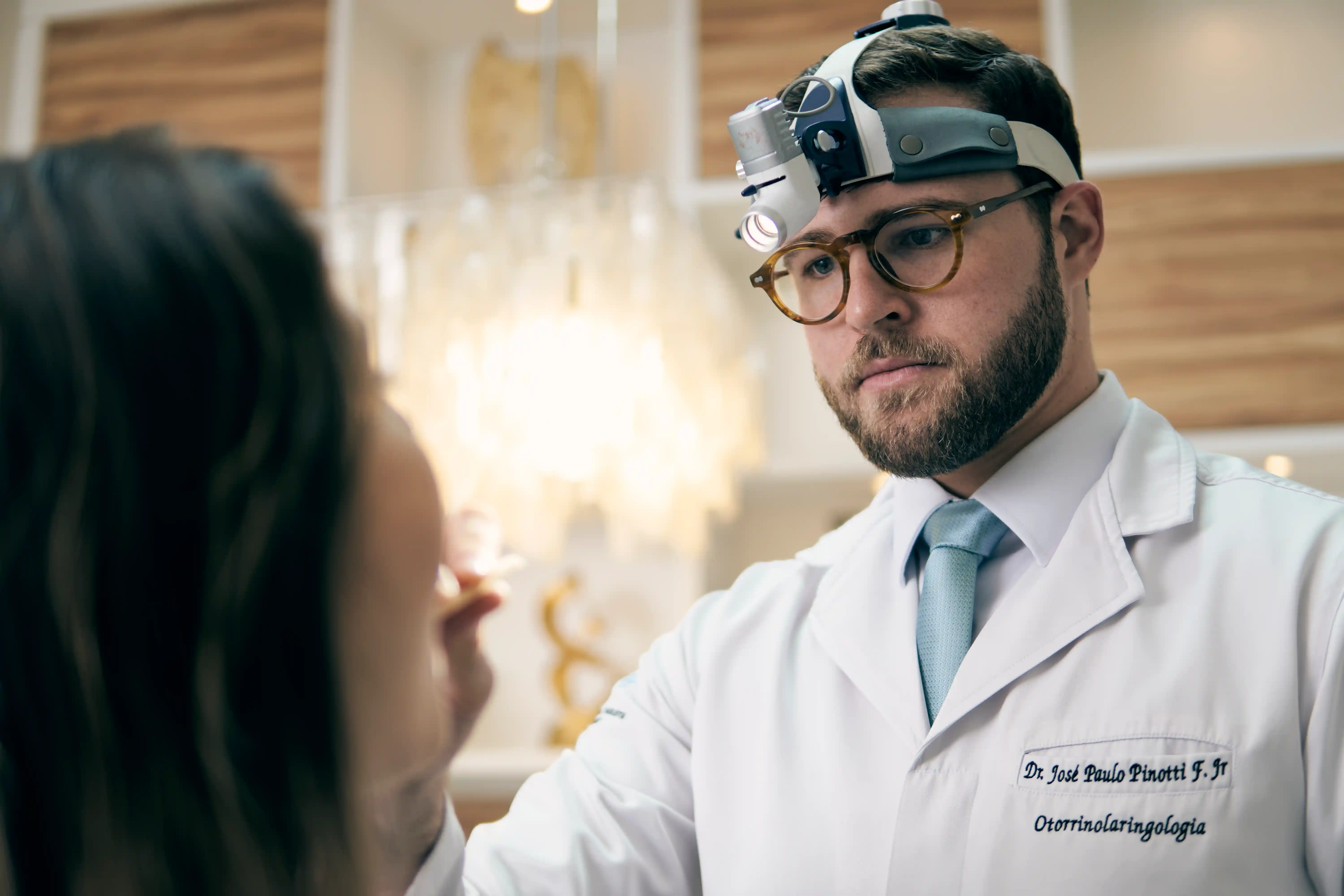 Dr. José Paulo Pinotti em consulta